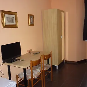  Guest house Andronaco Italy