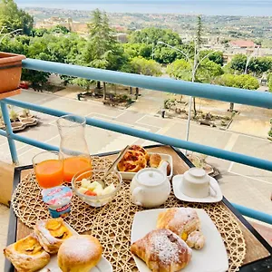 *** Bed & Breakfast La Finestra Sulla Valle Italy